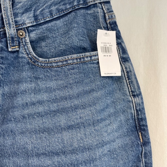 Old Navy Athletic Taper Medium Wash Blue Jeans Skinny Women’s 29x30 WITH TAG - Picture 13 of 16